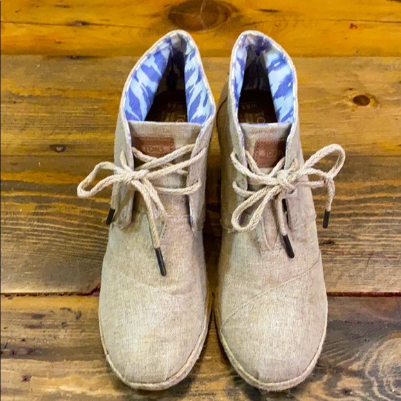 TOMS  Linen Hemp Boot Wedges! - Picture 5 of 16